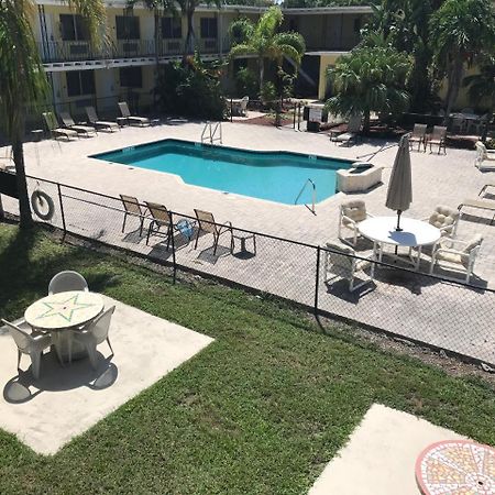Key Largo Inn Bagian luar foto