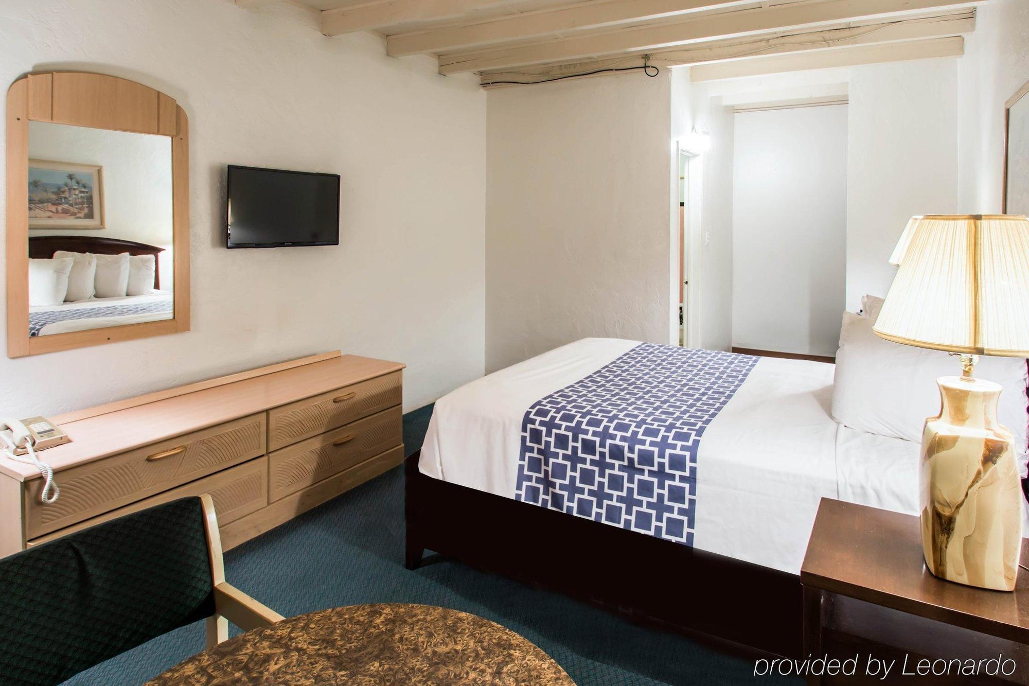 Key Largo Inn Bagian luar foto