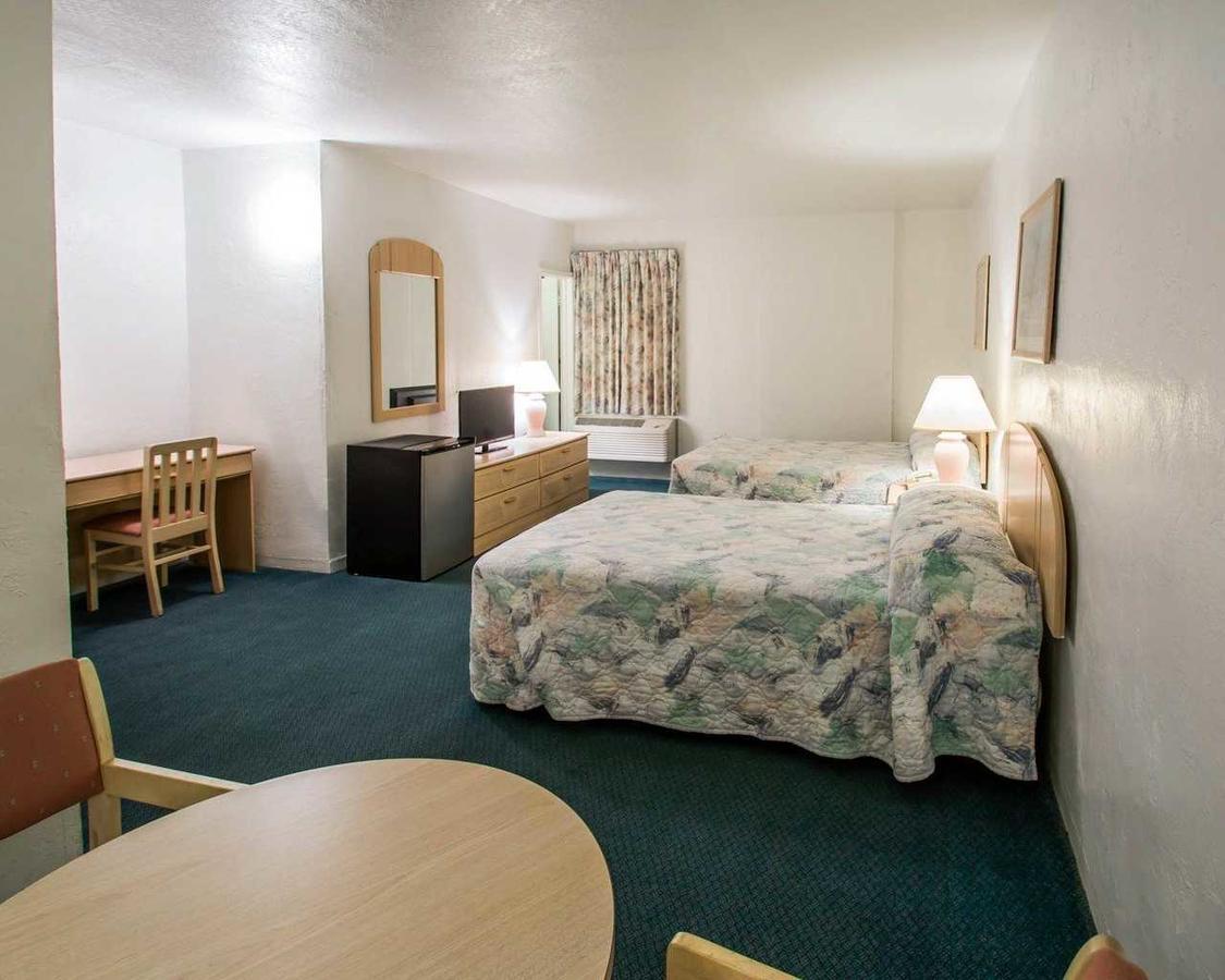 Key Largo Inn Bagian luar foto