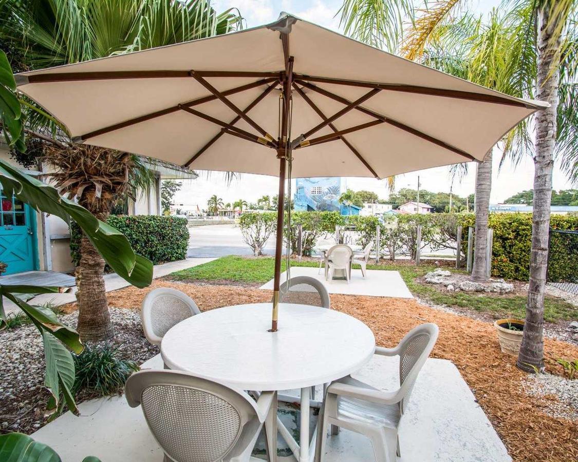 Key Largo Inn Bagian luar foto