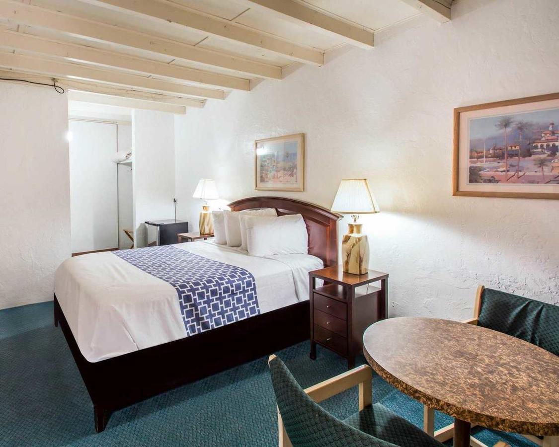 Key Largo Inn Bagian luar foto