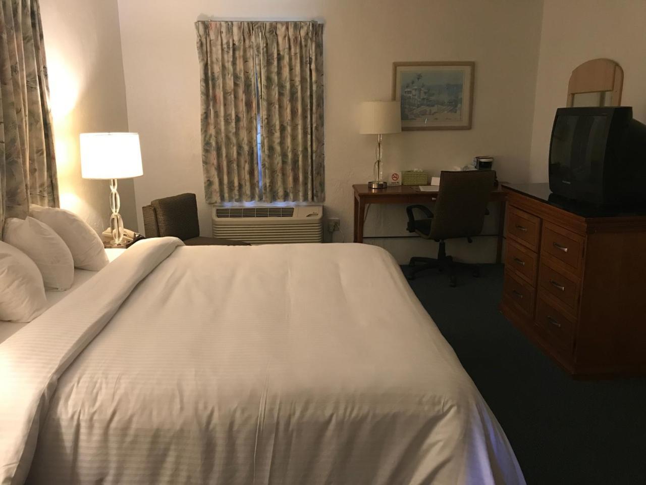 Key Largo Inn Bagian luar foto