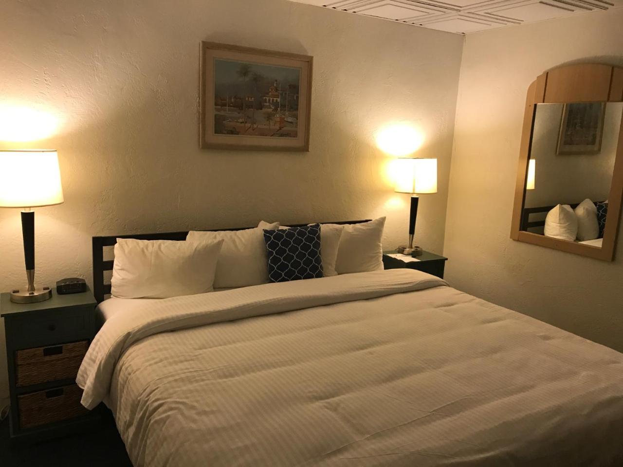 Key Largo Inn Bagian luar foto