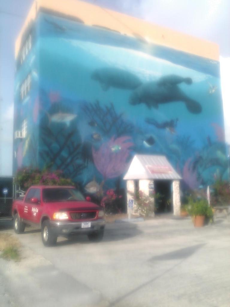 Key Largo Inn Bagian luar foto